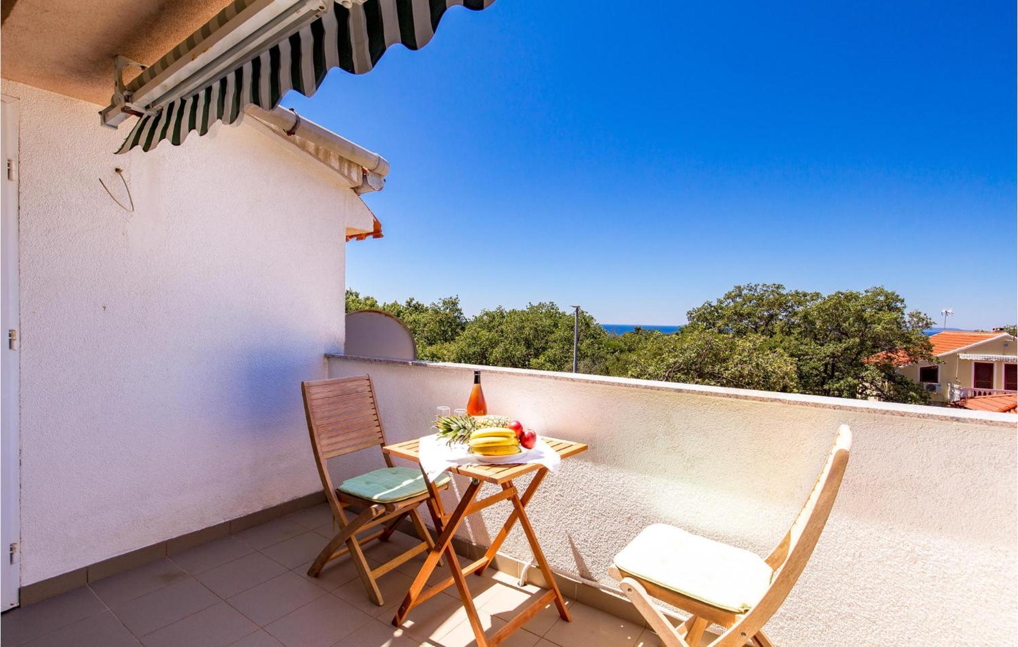 Beautiful Apartment In Potocnica With Wifi Borovici Bagian luar foto